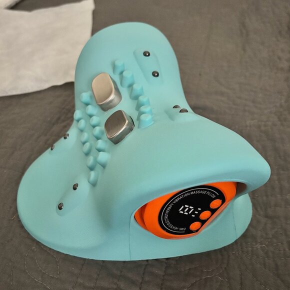 Hugterra™ Massager - Eliminate Neck Pain at Home    Rated 4.7/5 (1,090 Reviews) - Picture 2 of 10